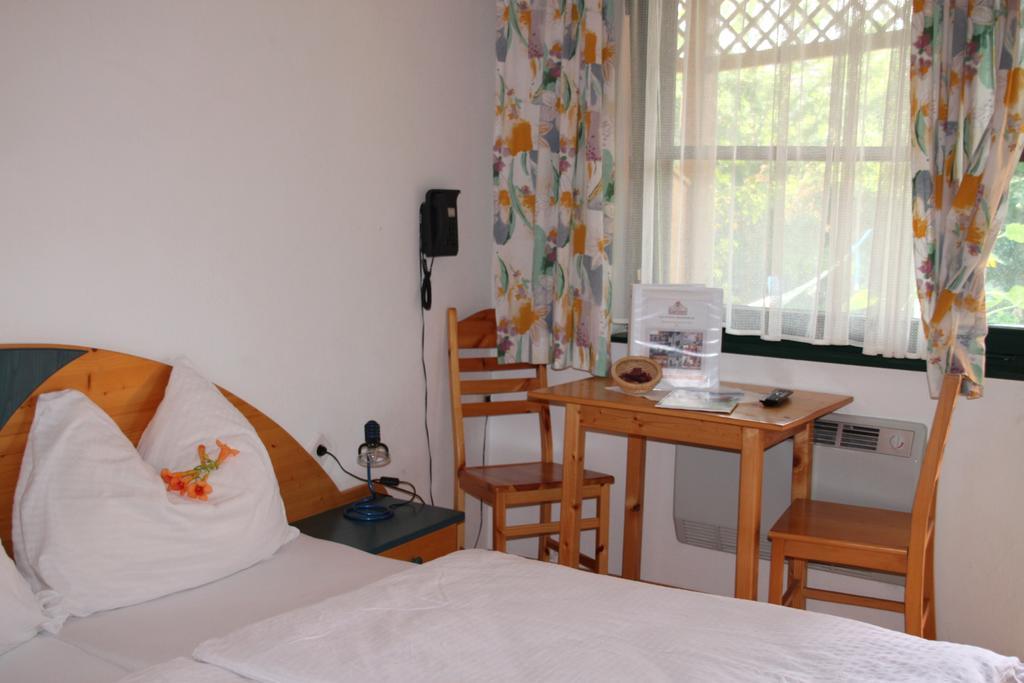 Pension Gartner Wallern im Burgenland Zimmer foto